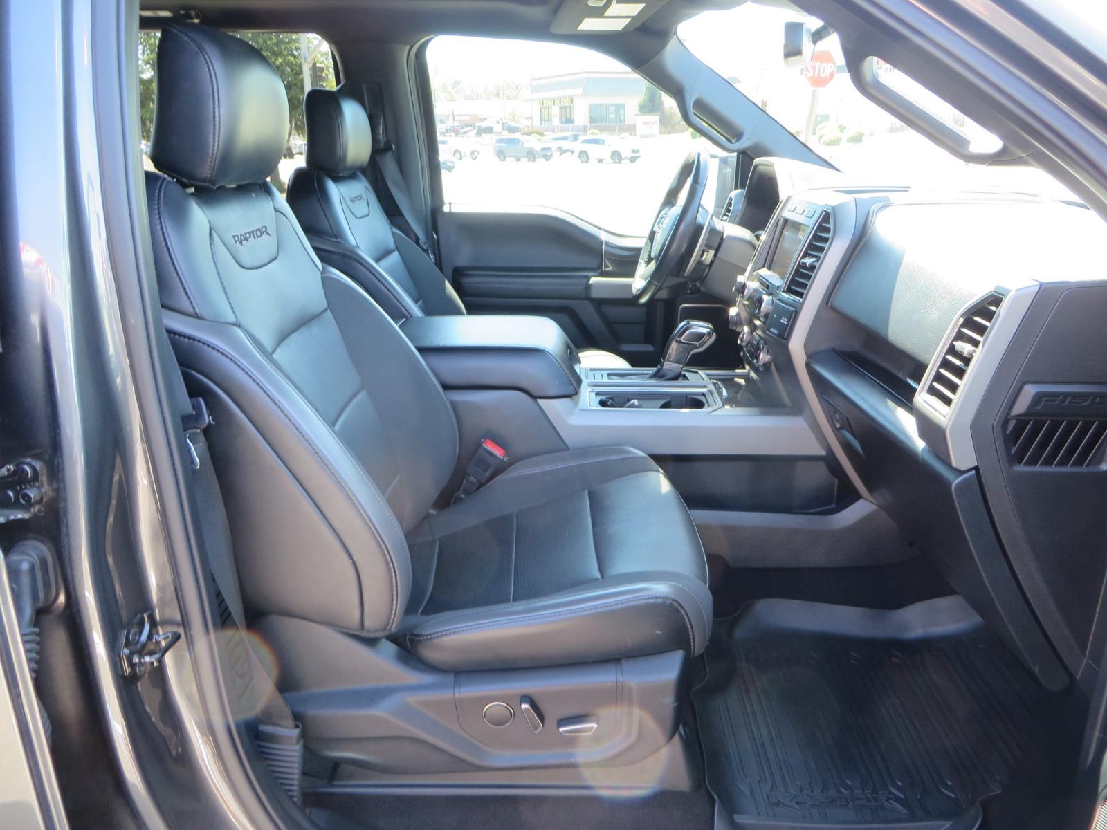2019 CHARCOAL /BLACK Ford F-150 F-150 Raptor (1FTFW1RG6KF) with an 3.5L V6 ECOBOOST engine, automatic transmission, located at 2630 Grass Valley Highway, Auburn, CA, 95603, (530) 508-5100, 38.937893, -121.095482 - Photo #44